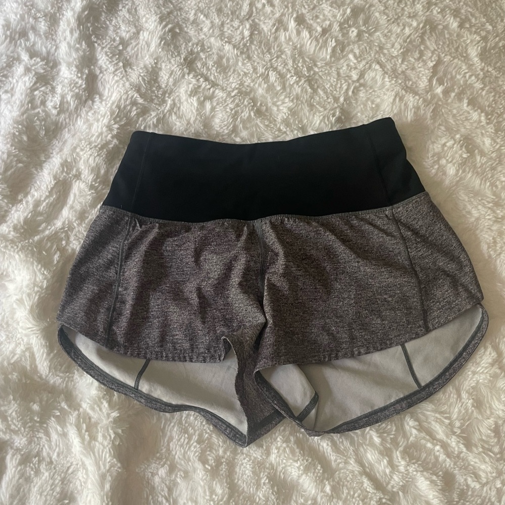 Lululemon HR speed up shorts 2.5” - size 2